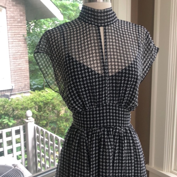 kate spade Dresses & Skirts - Kate Spade chiffon houndstooth structured dress